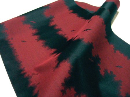 和装雨コート地 絣 桜に折鶴 着物コート正絹100％ 反物 画像 Ｎｏ．02253