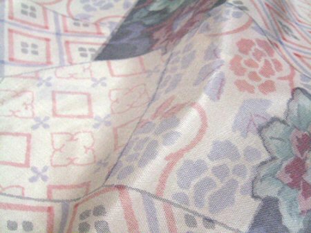 銘仙 着物 反物 幾何学模様に鉄線花、牡丹 No.262 画像4